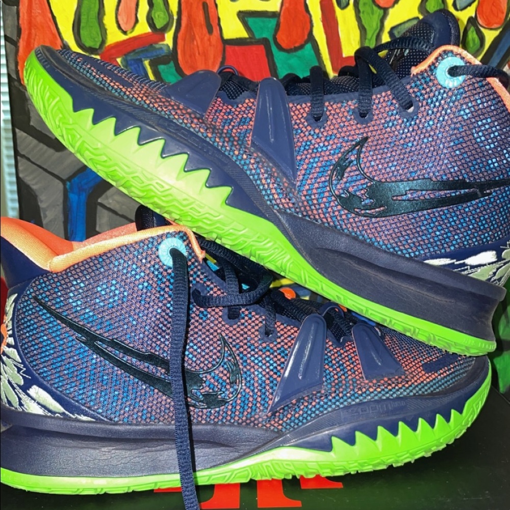 Kyrie 7 midnight navy